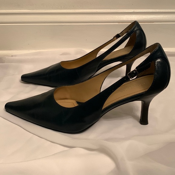 Liz Claiborne Green Flex Classic Cut-out Sides Pointed Toe Heels. 10M - Picture 7 of 15